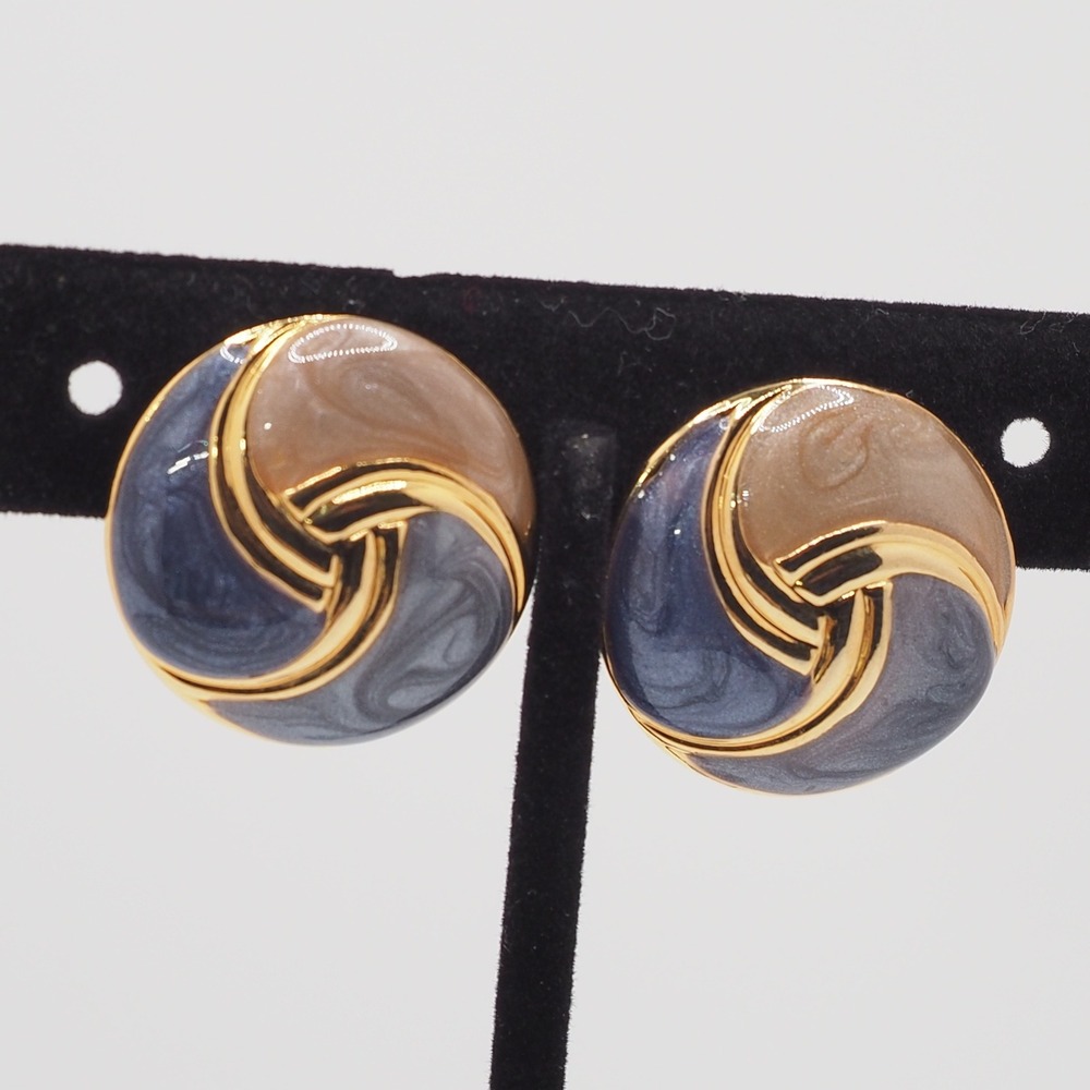 Vintage Clip On Earrings Blue Brown Swirl Enamel Round Gold Tone Domed Disc 80s